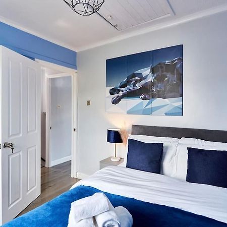 *Little Haven In Leeds* ¤Private Parking¤ Ensuite Leeds  Bagian luar foto