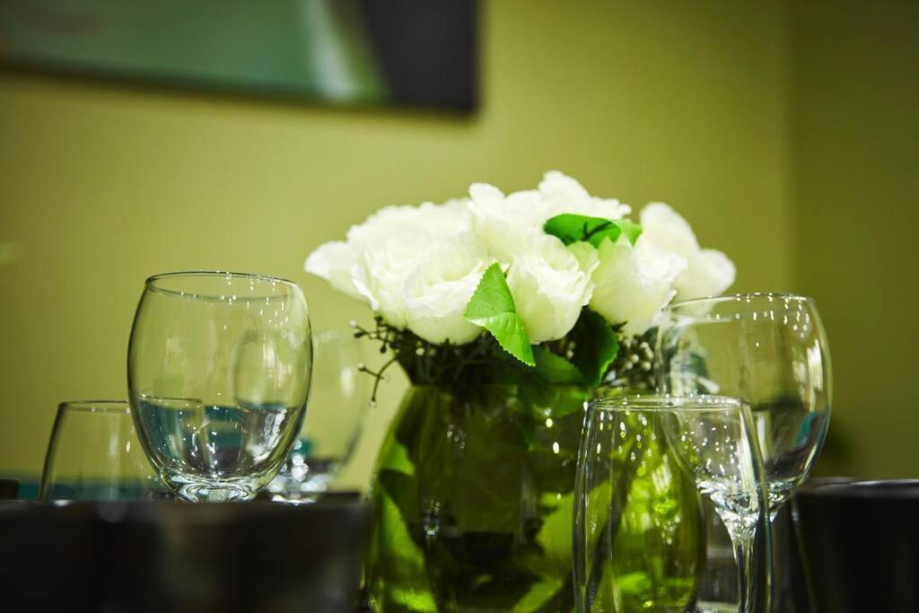 *Little Haven In Leeds* ¤Private Parking¤ Ensuite Leeds  Bagian luar foto