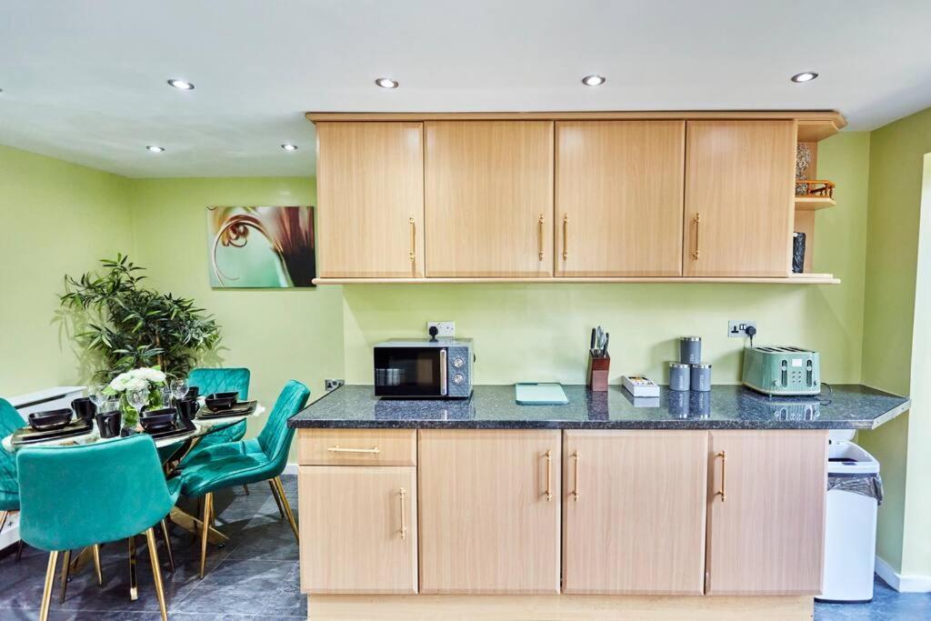 *Little Haven In Leeds* ¤Private Parking¤ Ensuite Leeds  Bagian luar foto
